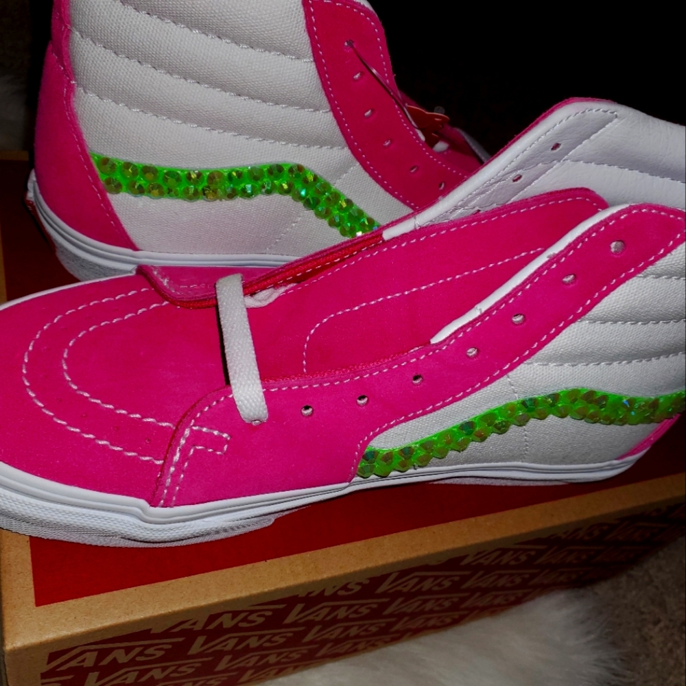 Woman size 7 Vans